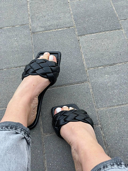 Lonza Шльопанці жіночі літні чорні з відкритим носком еко-шкіра LONZA G1-11A р. 37-40 / Легкі ш Коломыя - изображение 9