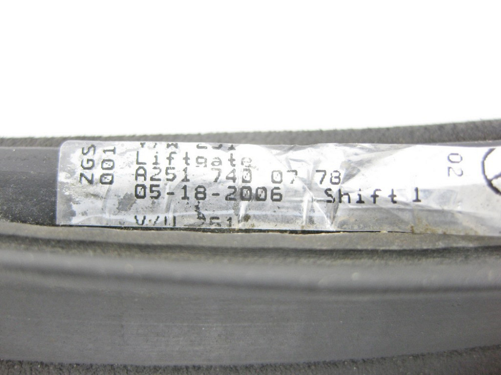 Mercedes-Benz  A2517400778 Ущільнювальна гумка кришки багажника R-Class W251 Одесса - изображение 8