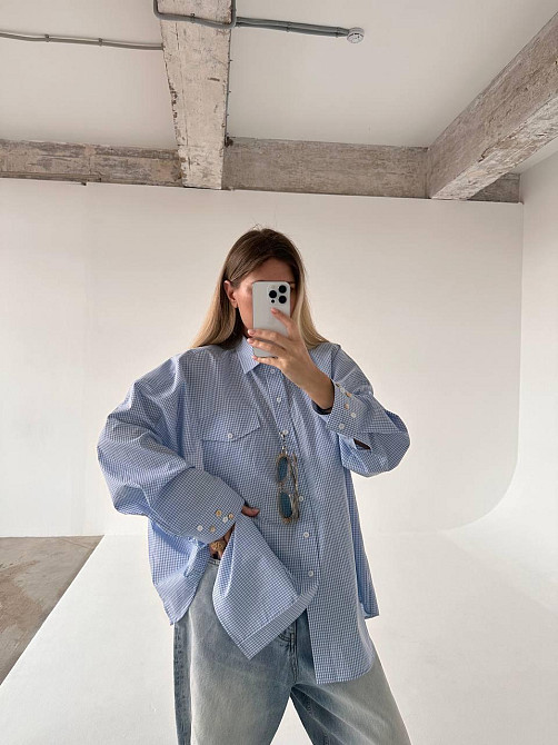 Женская стильная оверсайз рубашка с открытой спиной коттон Голубой Одесса - изображение 7