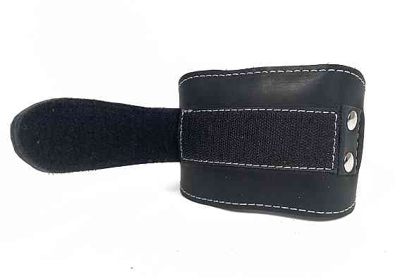 EasyFit Манжета EasyFit F9 чорна для тяги на тренажері (шкіра) Київ