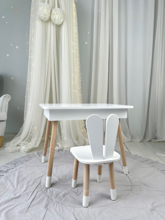 Детский столик с откидным верхом и стульчик 