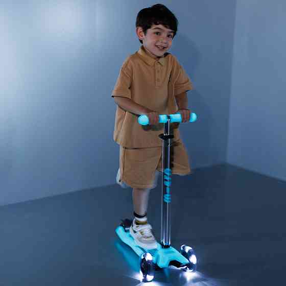 Самокат Micro серії Maxi Deluxe Glow LED – Синій кришталь Дніпро