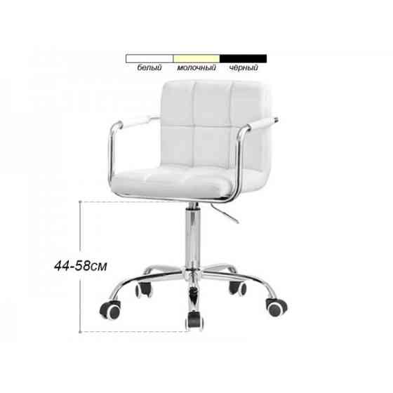 Стул мастера со спинкой на колесах Киев