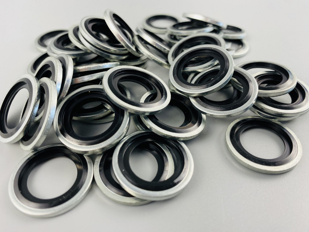 Шайба с резиновым кольцом NBR внутри 18 мм, для гидравлики, масла, воды, воздуха. Мукачево - изображение 1