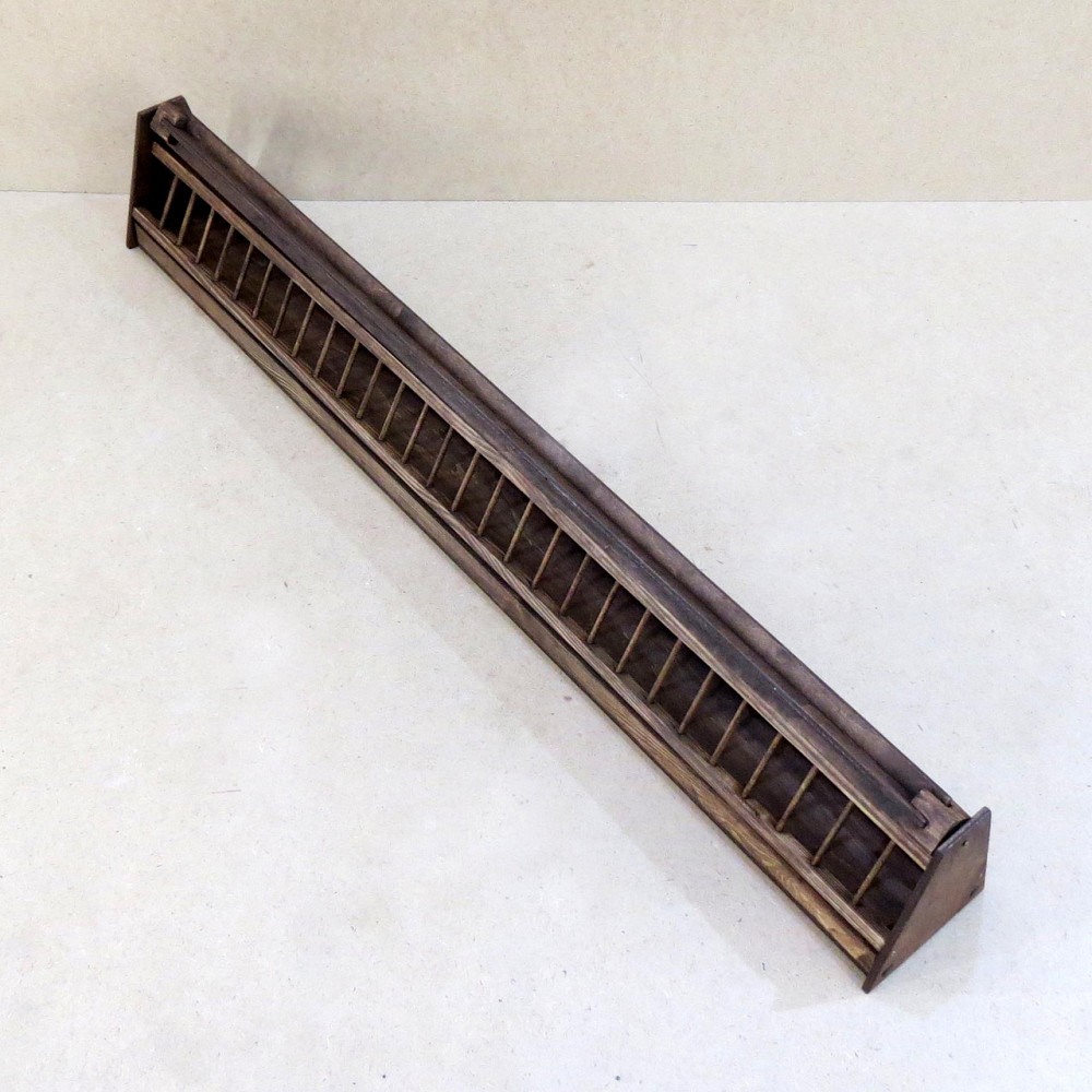 Деревянная кормушка для голубей 