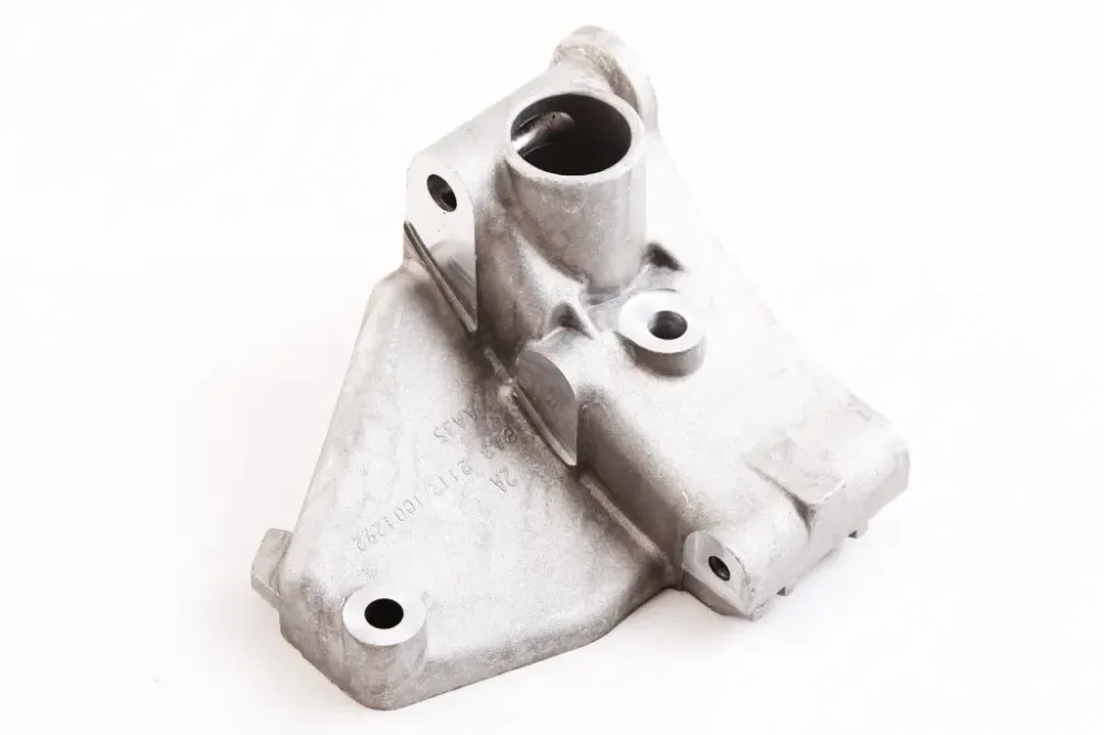 Кронштейн подушки двигателя 2112 верхний Flagmus Винница - изображение 1