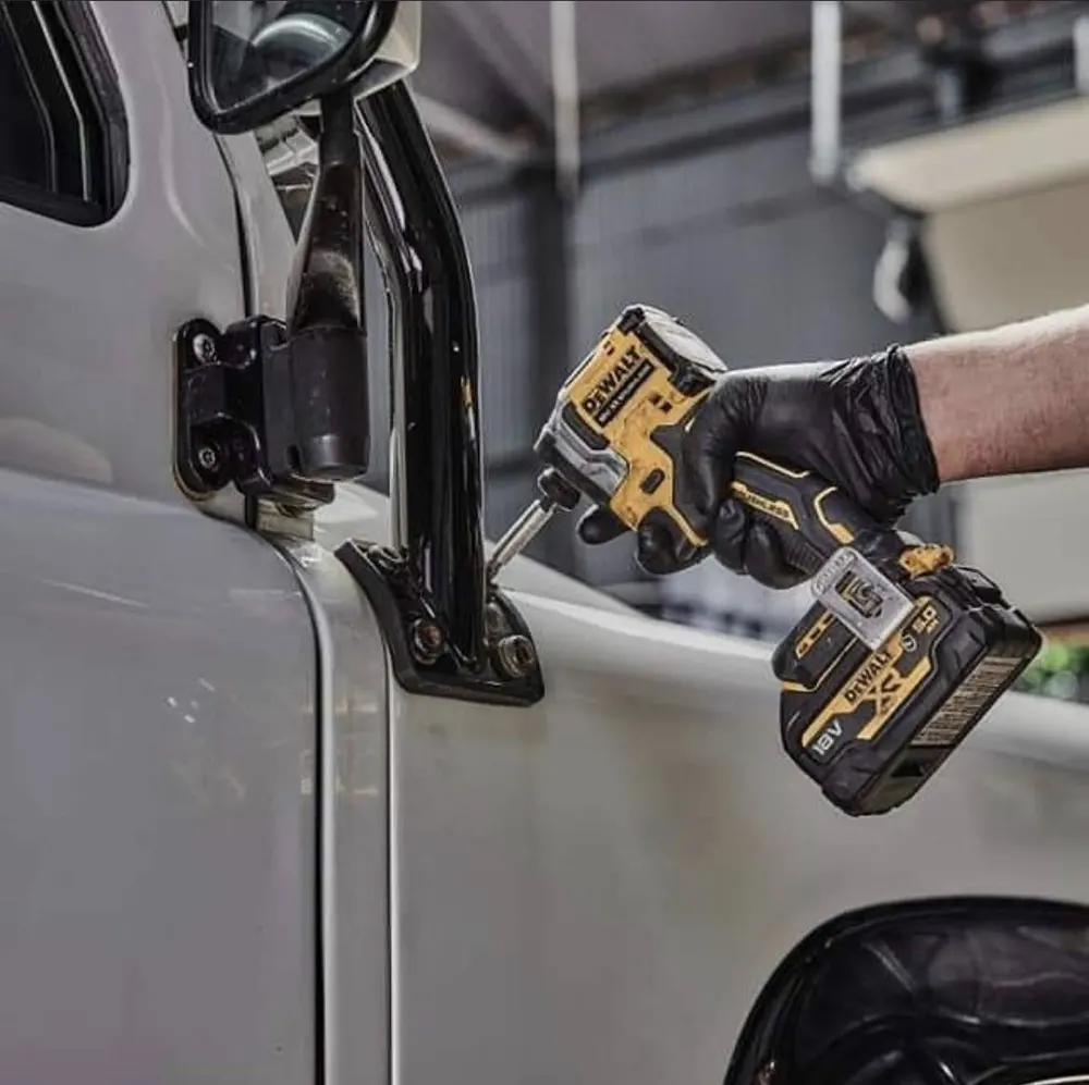 Шурупокрут ударний акумуляторний безщітковий DeWALT DCF850N Київ - фото 5
