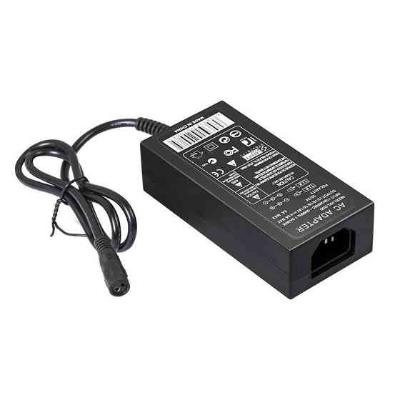 Універсальний адаптер живлення 96 Вт з 8 штекерами Київ