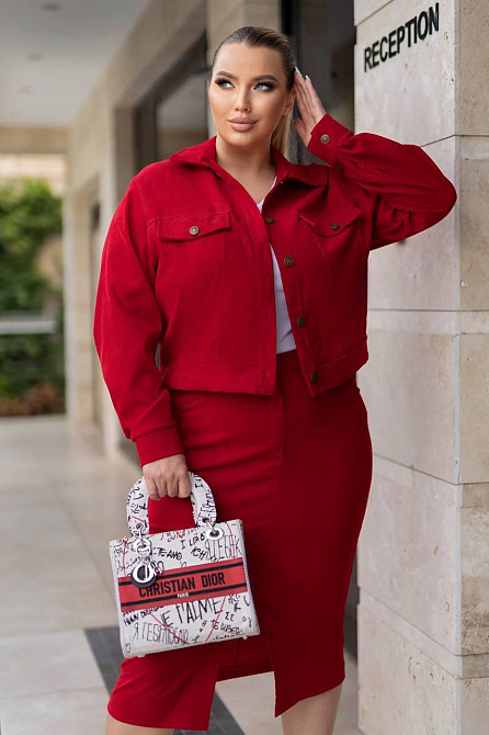 Женский стильный костюм двойка: жакет и юбка микровельвет Красный, 56 Одесса - изображение 4