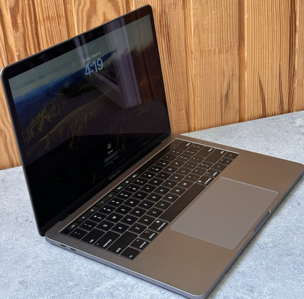 Макбук Apple Macbook pro i7 16gb 256gb в гарному стані. Харків - фото 4