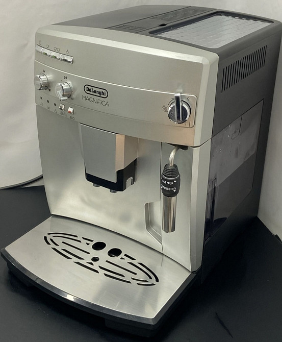 Кавомашина Delonghi Magnifica. Київ - фото 3