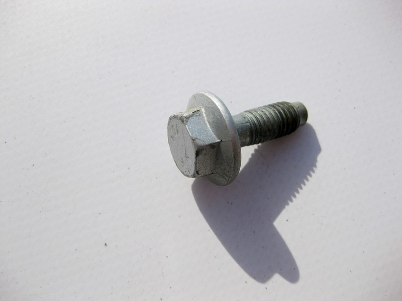 Mercedes-Benz  A0119905101 Болт петлі двері M8x25 S-Class W220 C-Class W203 CLC Sportcoupe C203 E-Class W211 CLS C219 CLK C209 Одесса - изображение 4