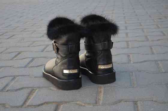 Угги жіночі YDG чорні натуральна шкіра висота 16см (1714) Коломыя