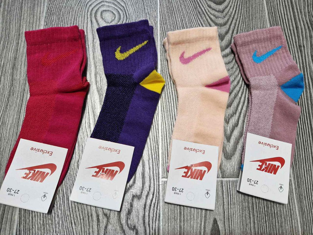 Дитячі шкарпетки по висоті. Якісні бавовняні різнобарвні шкарпетки в наборі по 6 штук Nike 27-30 Київ - фото 1