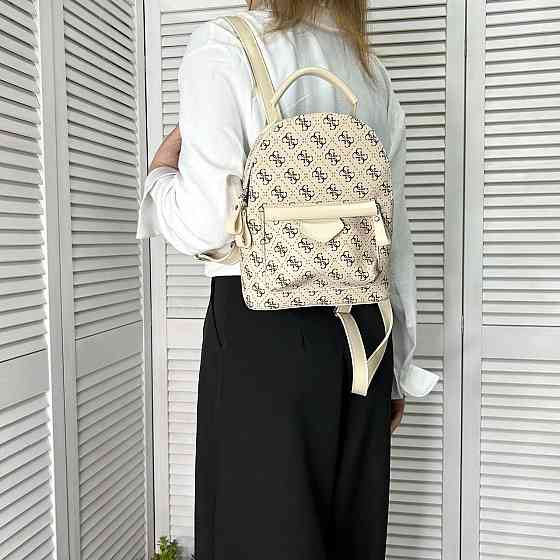 Жіночий рюкзак класичний брендовий. Жіночий маленький брендовий рюкзак Бежевий Київ