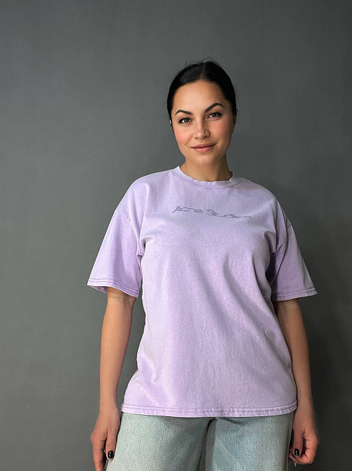 Футболка женская A-N 27039 вареная тай-дай оверсайз хлопок с надписью, сиреневый, one size Киев - изображение 6