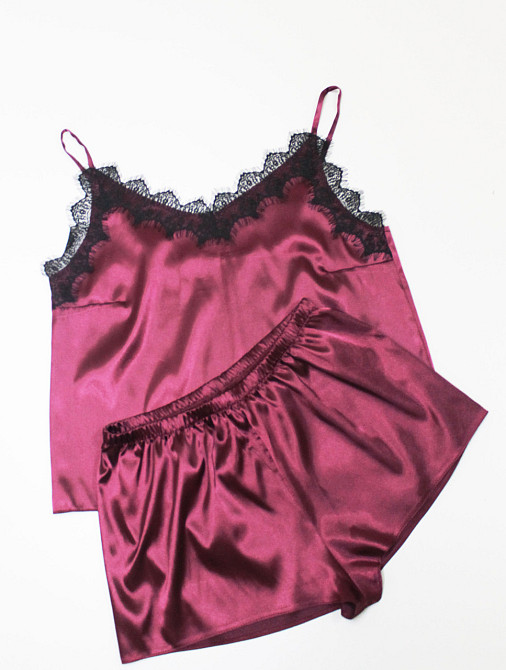 Піжама жіноча атласна з мереживом майка + шорти Бордовий XL-2XL Харків - фото 2