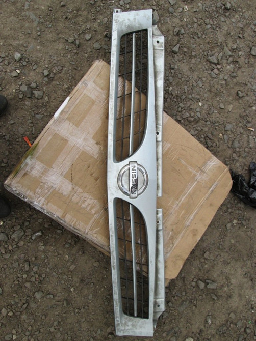 Решітка бампера Nissan Interstar 2003-2010 Ковель - изображение 1