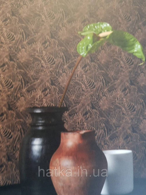 Шпалери флізелінові Khroma LAV303 LA VIE EN ROSE чорні гілки листя золотисті Київ - фото 1