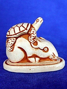 Нецьке Пацюк з черепахою Київ - фото 1