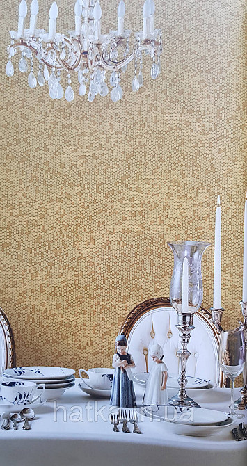 Шпалери вінілові на флізеліні AdaWall Signature1.06х10 точки маленькі круги структурні золотисті 3д Київ - фото 1