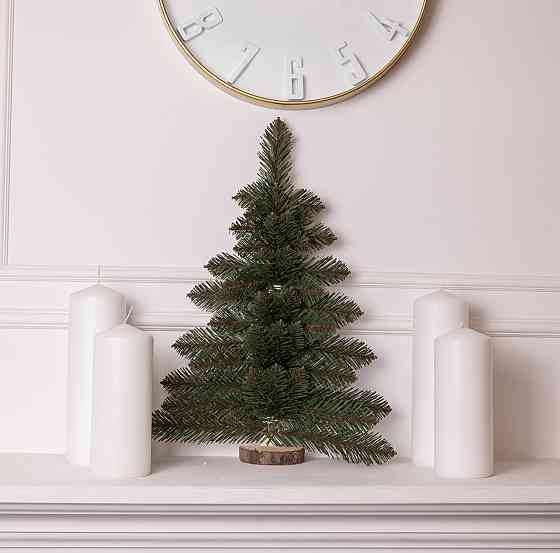 Искусственная елка настенная Полонина 60 см на деревянной подставке SOK-M-V-1 Киев