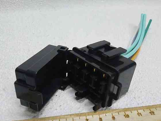 Блок автопредохранителей евро (на 4 предохранителя) SQ-719 Харьков