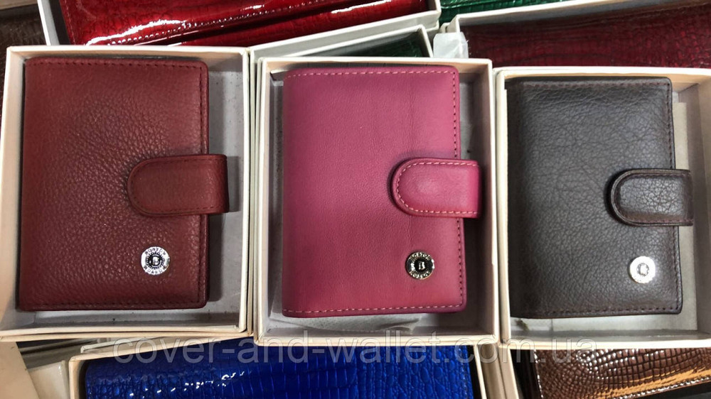 Жіноча шкіряна кредитница для пластикових карток червоного кольору ST Leather Київ - фото 9