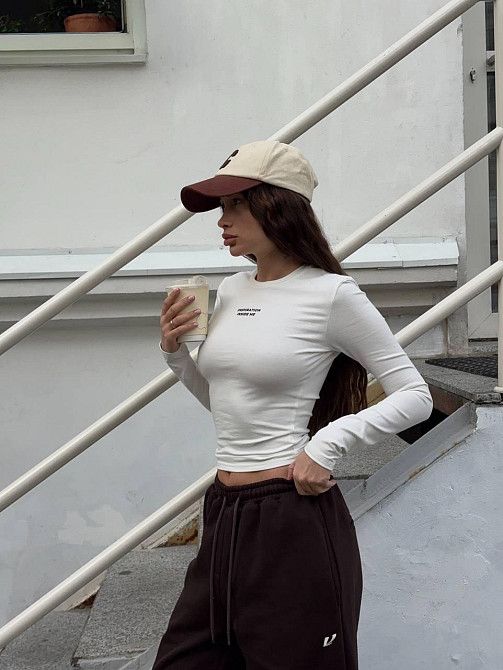 Жіночий стильний молодіжний лонгслів із написом турецький кулір Молочний, 44/46 Одеса - фото 3