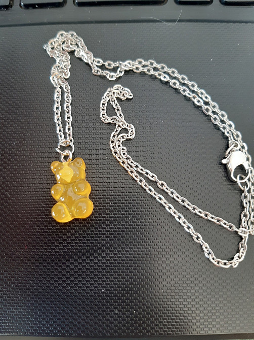 Детский кулон желейный мишка, оранжево-желтый - длина 48см, смола, цинковый сплав Киев - изображение 1