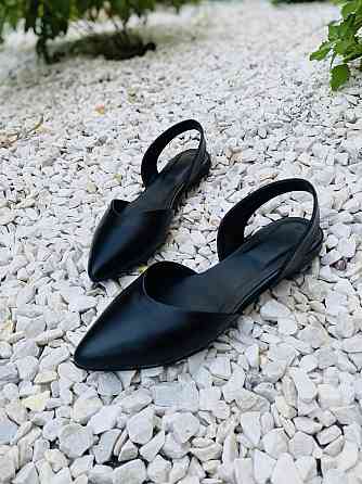 RONE Босоніжки жіночі чорні RONE B-176 літні з натуральної шкіри, із закритим носком р. 38-39 Коломыя