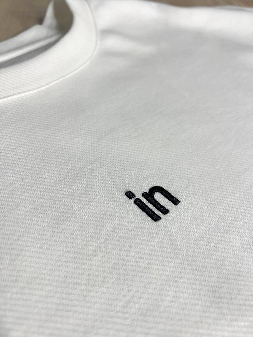 Світшот жіночий U S 36918 оверсайз рубчик діагональ вишивка “in”, білий, one size Київ - фото 2