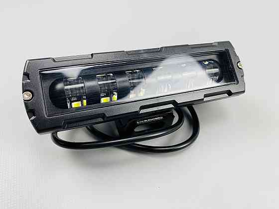 Прямокутна протитуманна світлодіодна лампа для позашляховиків фара 30W LED 6 Led діодів 3D лінза 9-32V Мукачево