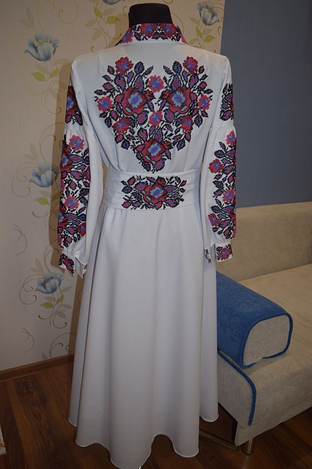 Сукня жіноча вишита бісером 48 р. Коломия - фото 3