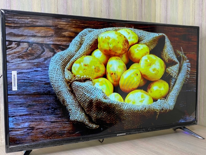 Тонкий телевизор Samsung 34