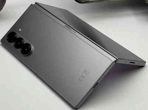 Смартфон Samsung Galaxy Z Fold 6 12/256Gb. Київ