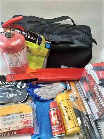 Набір автомобіліста PROFI (компр/ключ/трос/аптеч/жилет/ав.зн/вогн. 2кг/перч./сумка/ганчірка/ганчір&apos;я/мастило) Вінниця