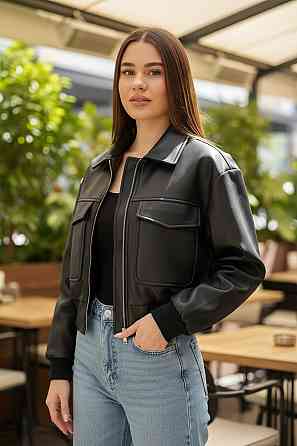 Жіноча куртка бомбер з еко-шкіри Чорний S Харків
