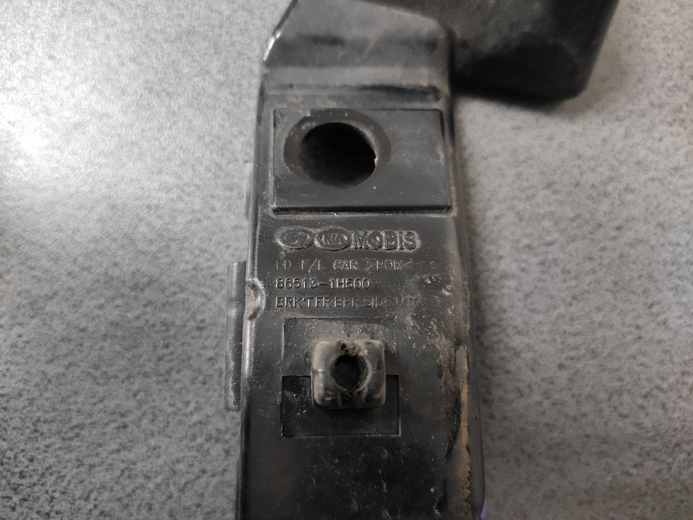 Кронштейн переднього бампера лівий Kia Ceed 2009-2012 (86513-1H500) Ковель - изображение 1