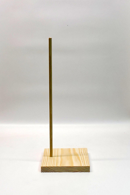 Подставка для кукол 