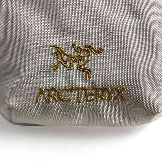 Сумка через плече Arcteryx BEAMS білий Запоріжжя