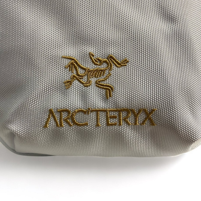 Сумка через плече Arcteryx BEAMS білий Запоріжжя - фото 4
