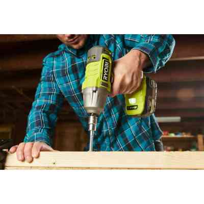 Гайковерт Ryobi ONE+ ударный RIW18-1C20SA3, 18V, 2Ah, 2600 об/мин. 800 Нм, 1/2