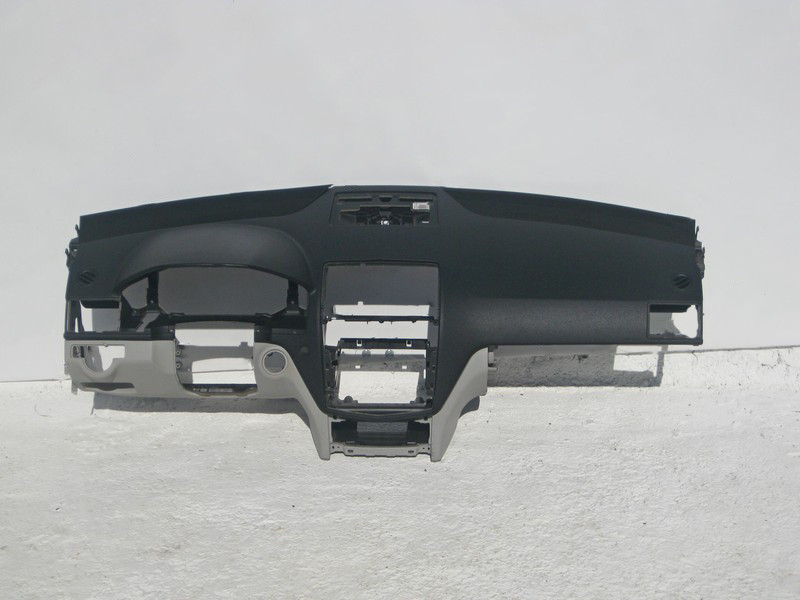 Mercedes-Benz  A2046803787 7L26 Приладова панель - торпеда чорно-сіра С-Class W204 до рестайлу Одесса - изображение 1