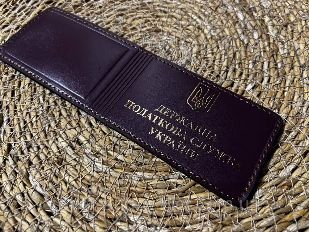 Шкіряна обкладинка  на посвідчення "Державна податкова служба України" (тиснення золотом) Київ - фото 9