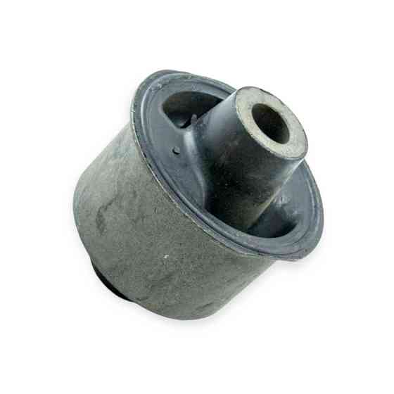 Сайлентблок переднего Форд Escape (01-12) заднего рычага Мукачево