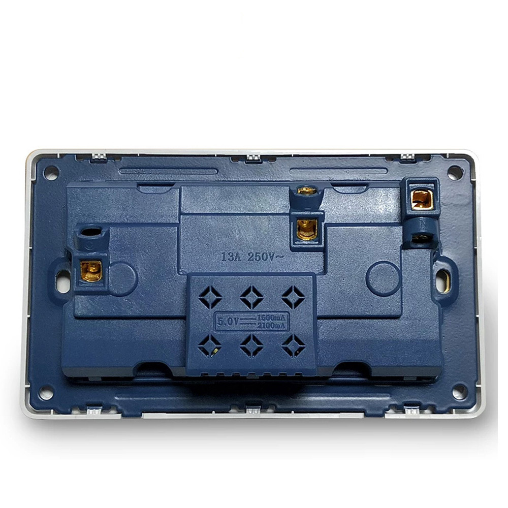 Універсальна розетка Delviz DZ-E4-11 сіра 250V 13A з 2×USB-A, кнопками живлення й індикаторами. Сумісна з усіма типами вилок Миколаїв - фото 3