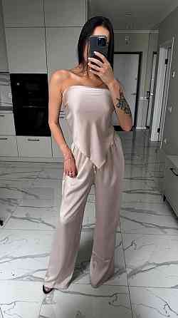 Женский трендовый легкий костюм двойка: топ-бандо и широкие брюки дабл шелк Шампань Одесса