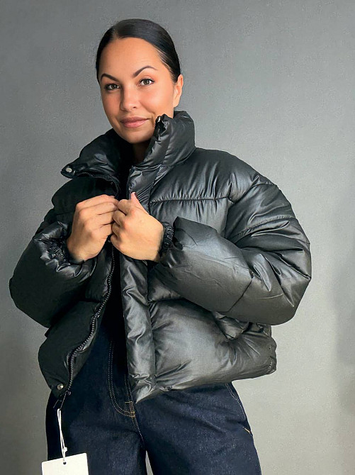 Куртка женская Haiziyuan 8606 короткая пуффер с воротником черная, черный, L Киев - изображение 4