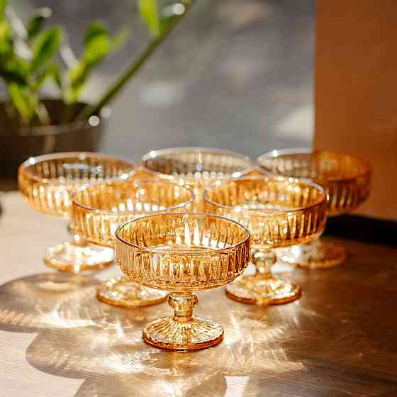Набір креманок на ніжці 6 штук із товстого скла бурштиновий HP-19-249 Коломия